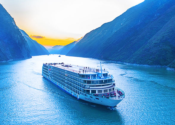 14 Days Beijing - Xi'an - Guilin - Yangshuo - Guilin - Chongqing - Yangtze River Cruise - Yichang - Shanghai
