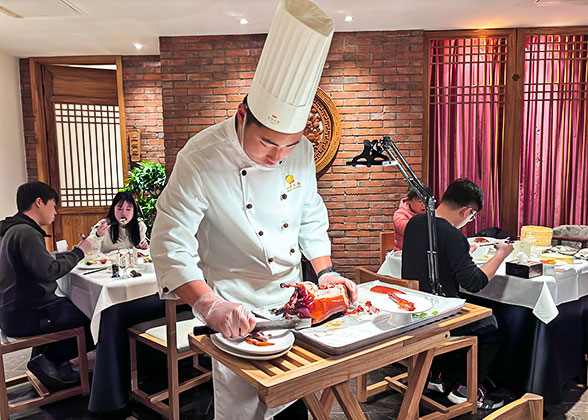 15 Days Beijing - Xi'an - Guilin - Yangshuo - Guilin - Chengdu - Chongqing - Yangtze River Cruise - Yichang - Shanghai