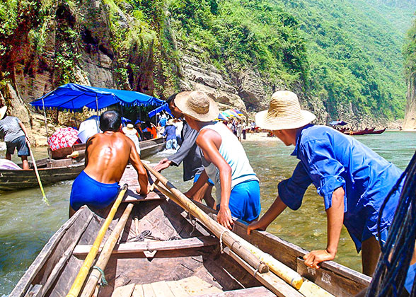 14 Days Beijing - Xi'an - Guilin - Yangshuo - Guilin - Chongqing - Yangtze River Cruise - Yichang - Shanghai